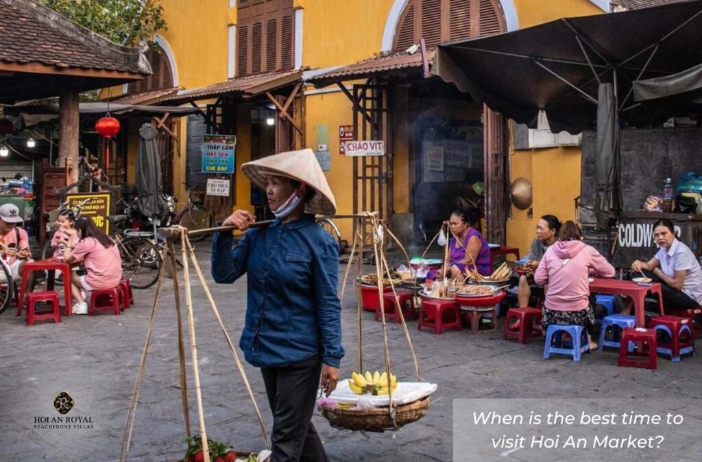 From 6:00 to 8:00 is considered the perfect time to visit Hoi An Market