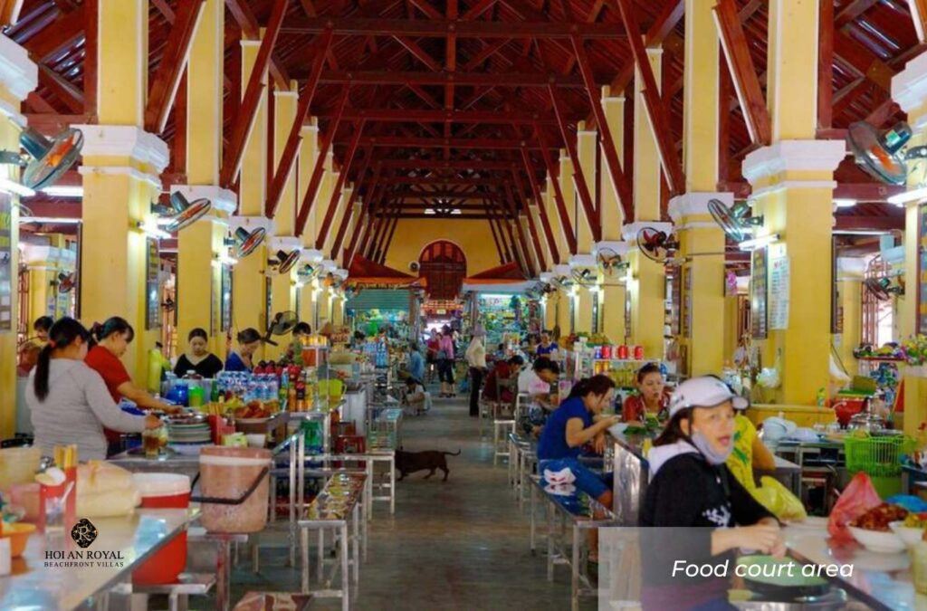 Food zone in Hoi An Market