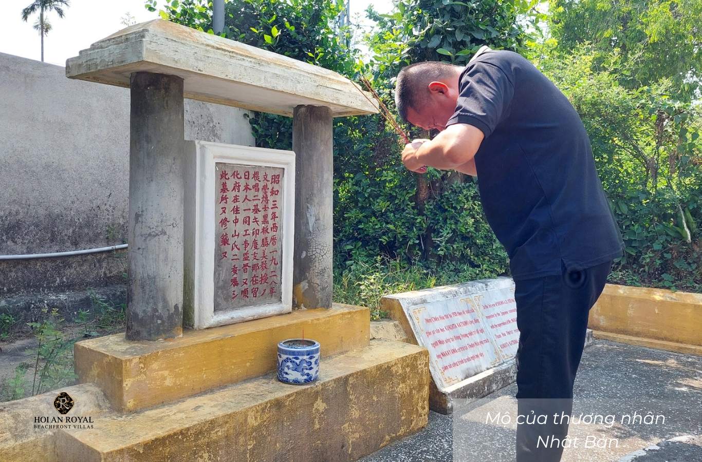 Mộ của thương nhân Nhật Bản tại Hội An