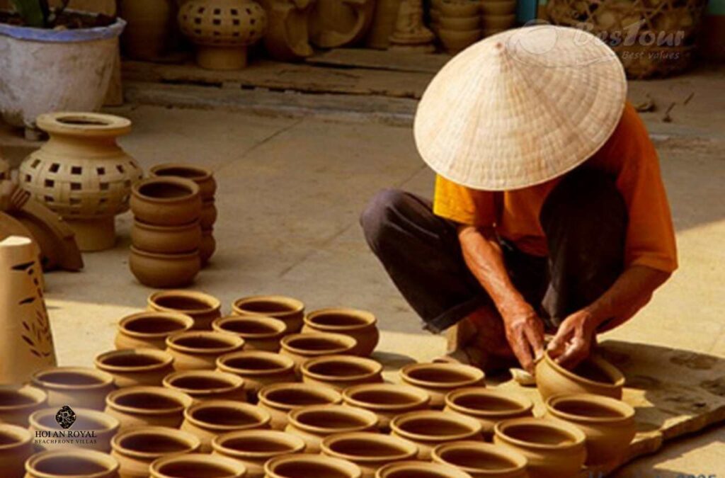 Earthen bowls sun-drying in Thanh Ha Pottery Village