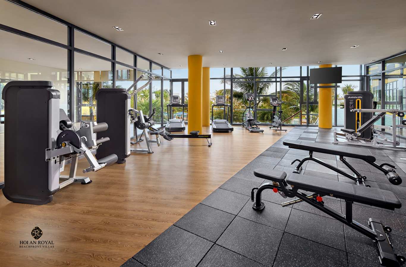 Phòng gym hiện đại tại Hoi An Royal Beachfront Villas