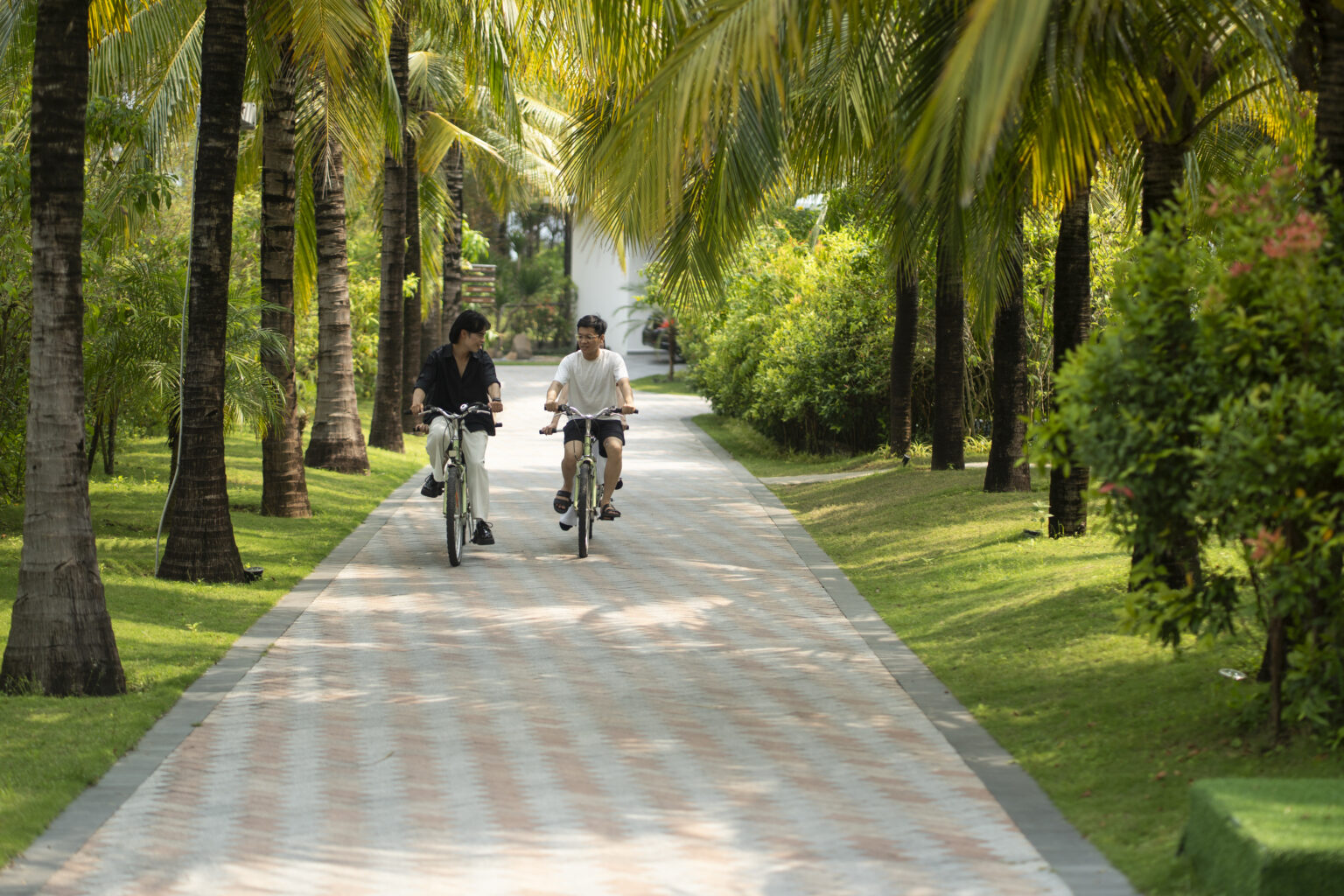 bycling in da nang resort